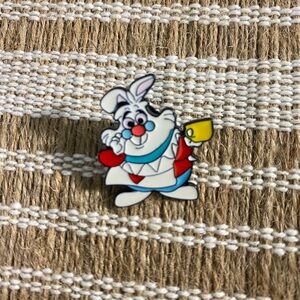 Disney Inspired Alice in Wonderland White Rabbit Enamel Pin Badge Collectible.